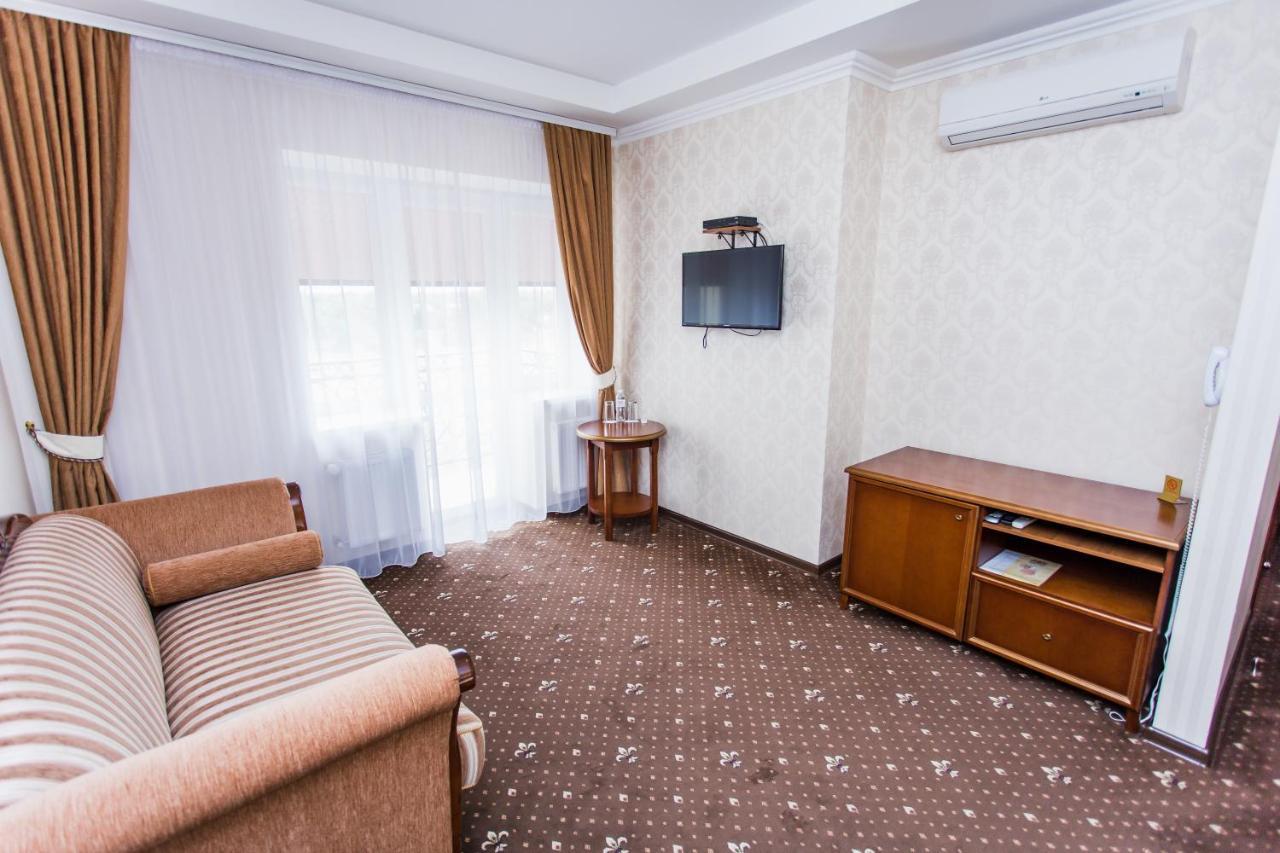 Grk "Master" Hotel Vlasovka Luaran gambar