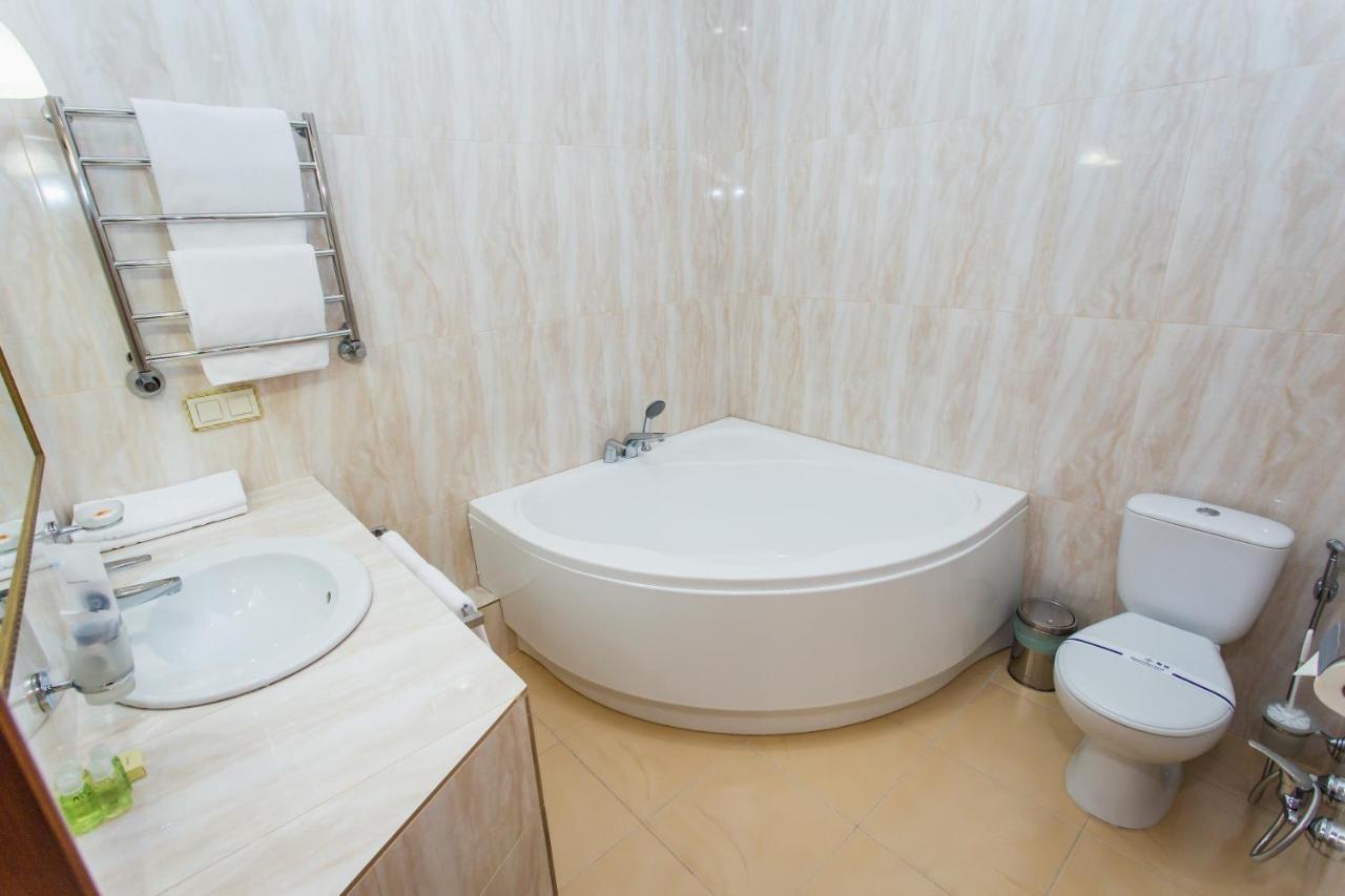 Grk "Master" Hotel Vlasovka Luaran gambar